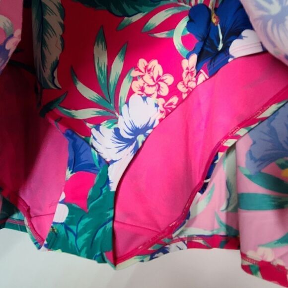 26W Skirted Swim Brief Power Mesh Side Slit Red - Picture 5 of 9